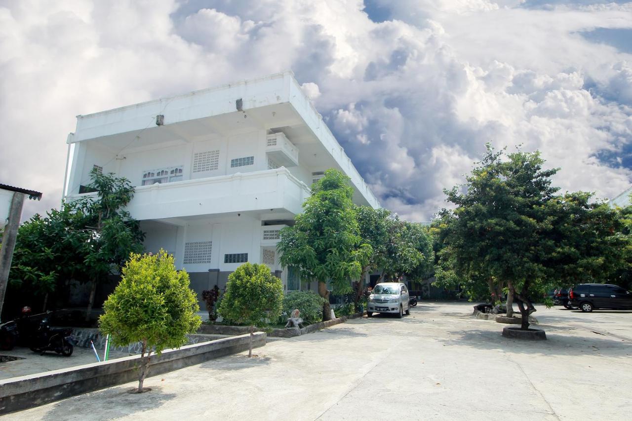 Oyo 1669 Hotel Vista Syariah Bengkulu Luaran gambar
